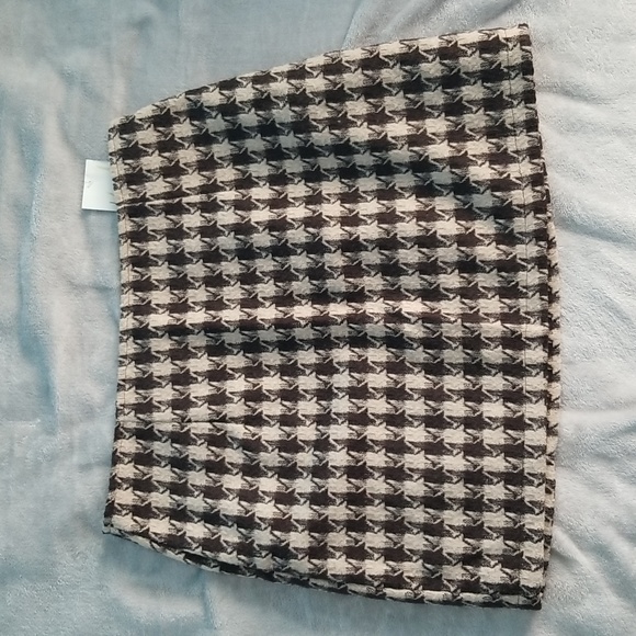 HYFVE Mini Skirt (brown) with gold button design - Picture 2 of 5